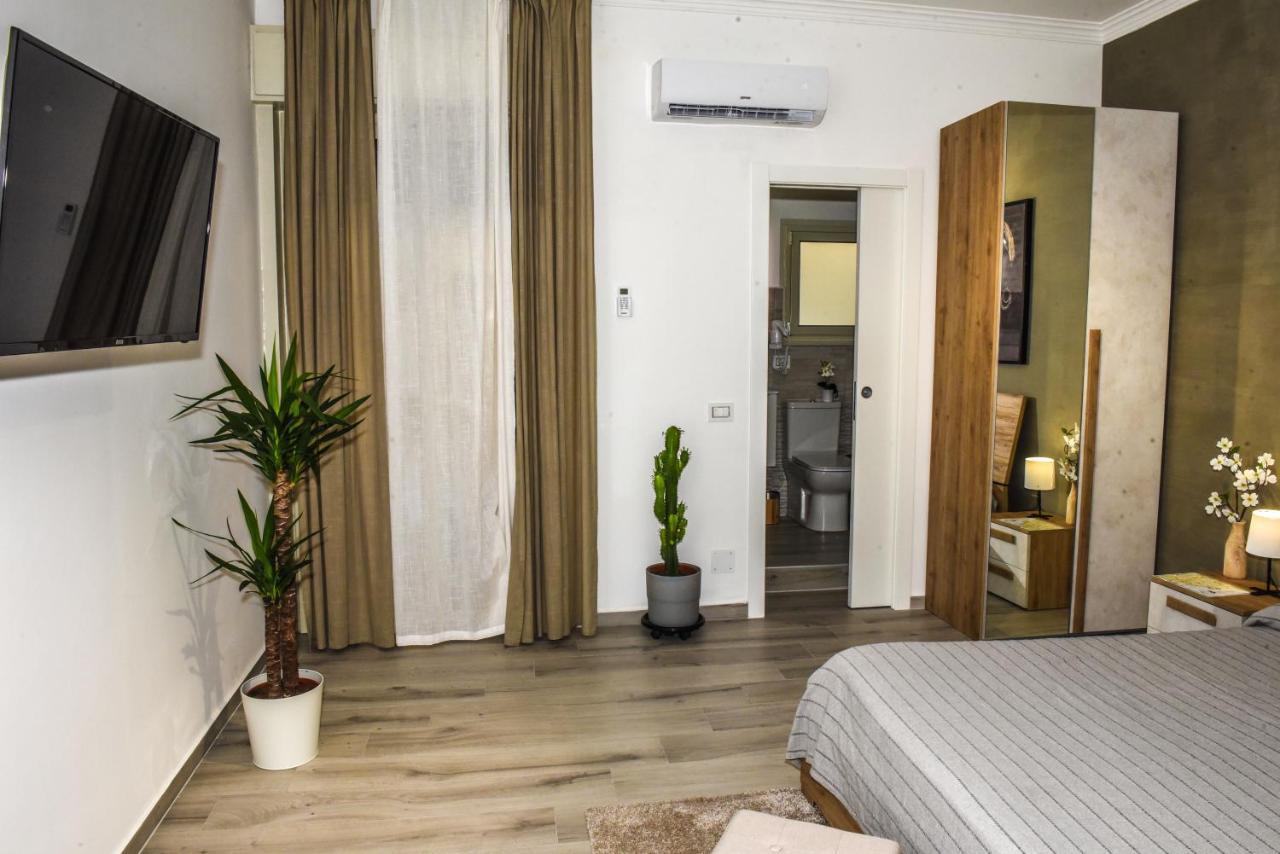 Appartement La Via Di Mezzo à Catane Extérieur photo