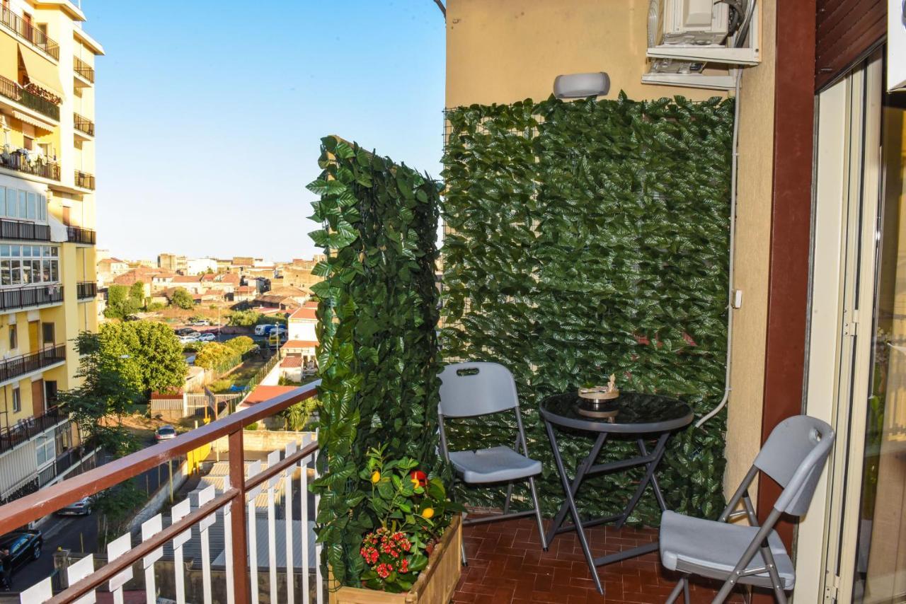 Appartement La Via Di Mezzo à Catane Extérieur photo