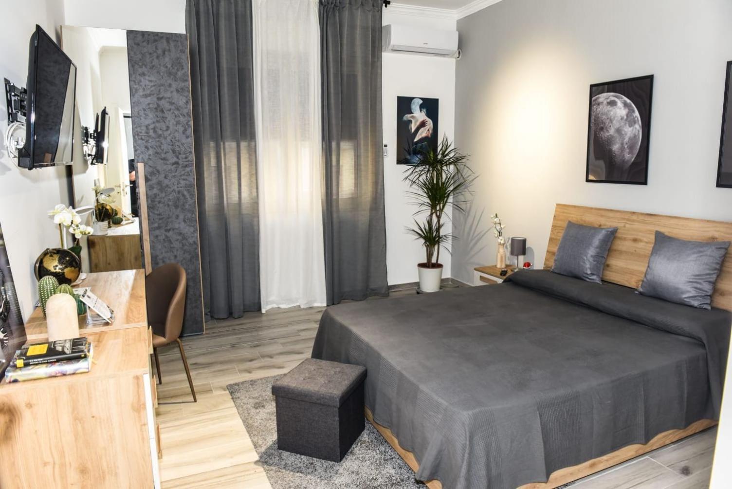 Appartement La Via Di Mezzo à Catane Extérieur photo